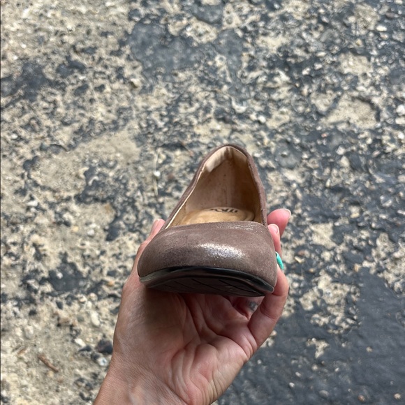 New Sofft Metallic Taupe Block Heel Pumps - Picture 5 of 15